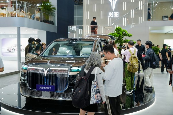 "武汉造"的主场盛宴 岚图全系亮相2026武汉国际车展 "武汉造"的主场盛宴 岚图全系亮相2026武汉国际车展